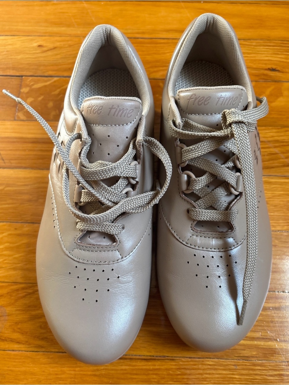 SAS Free Time Walking Shoes Comfortable Lace-up Orthopedic. Women US 8.5WW. New